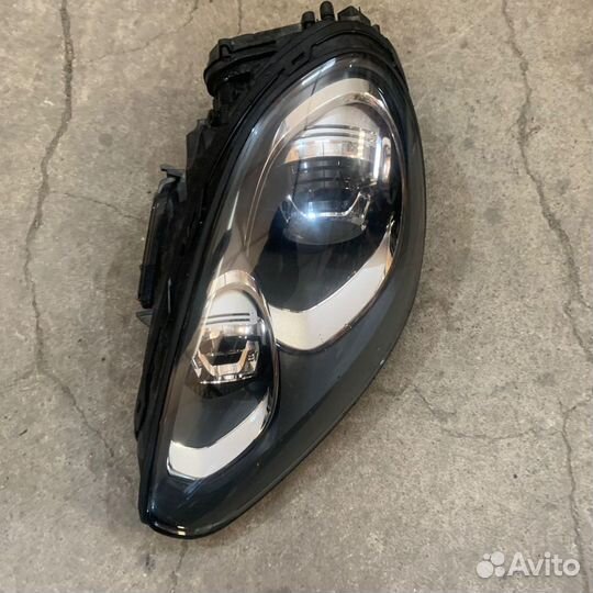 Фара левая porsche cayenne 958.2