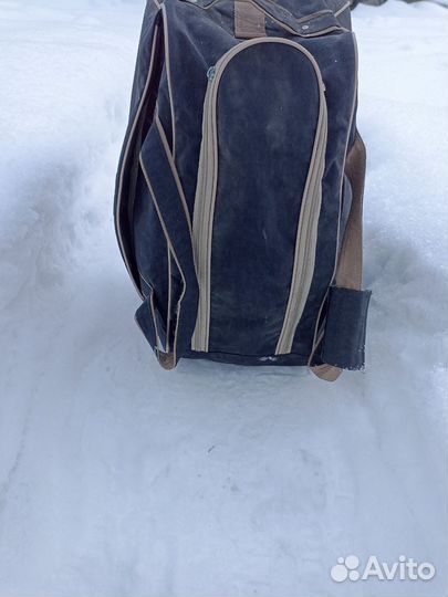 Сумка дорожная на колесах с выдвижной ручкой