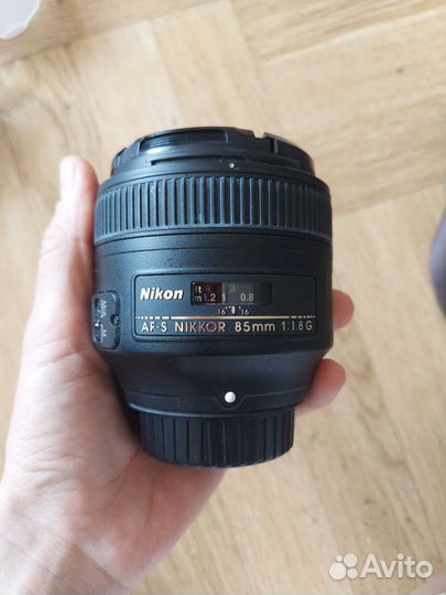 Объектив nikon 85mm 1.8