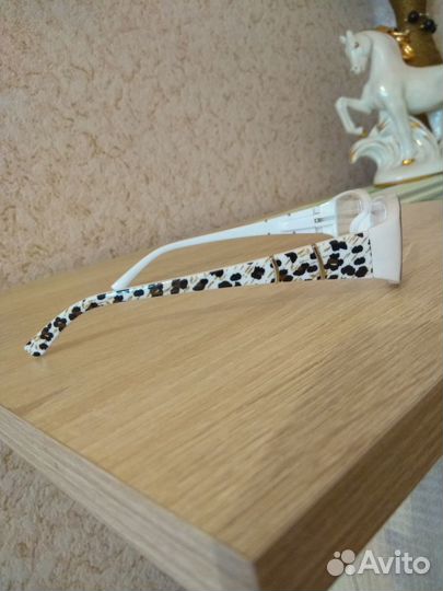 Продаю новые женские очки + 2,5