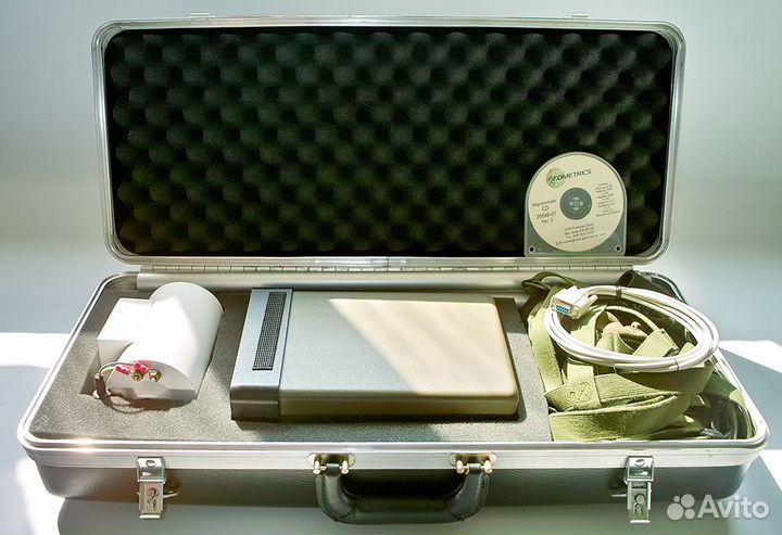 Магнитометр Geometrics G-856AX металлоискатель