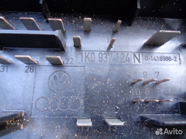 Блок предохранителей Volkswagen Passat B6 1K0937124N