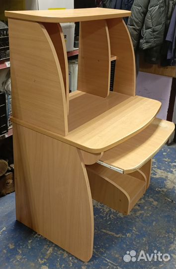 Компьютерный стол + доставка