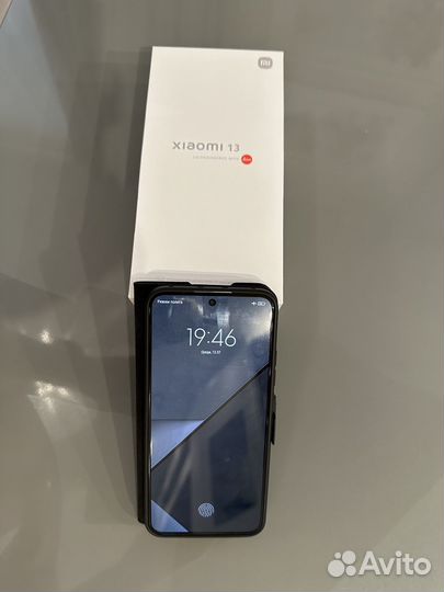 Xiaomi 13, 12/256 ГБ