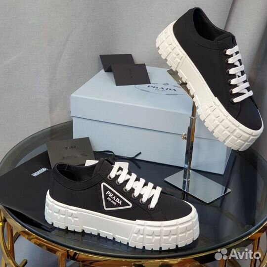 Кроссовки prada
