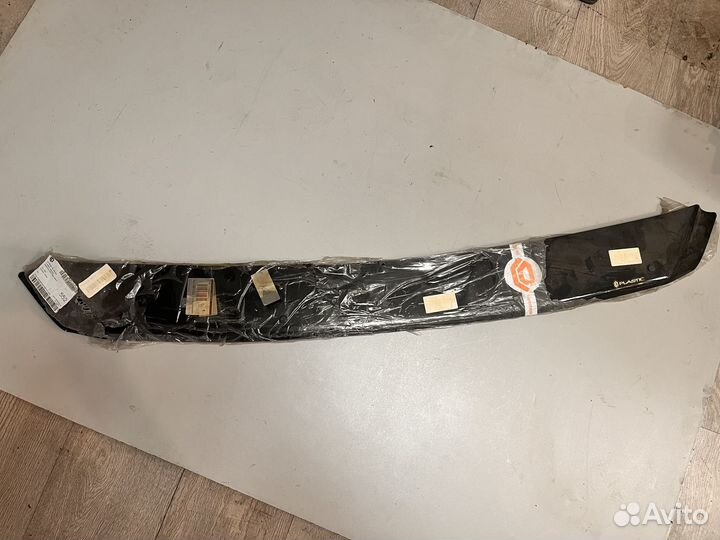 Дефлектор капота Hyundai Solaris I седан, темный