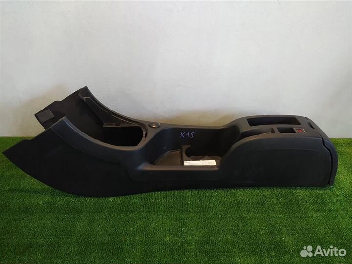 Консоль центральная (без подлокотника) Peugeot 30