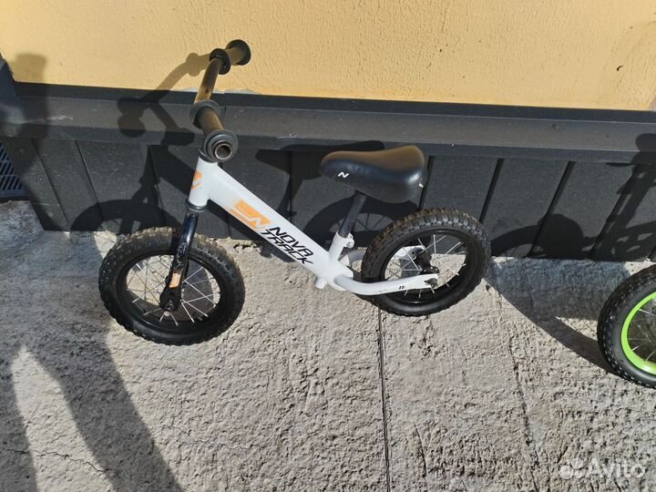 Беговел Novatrack Jump