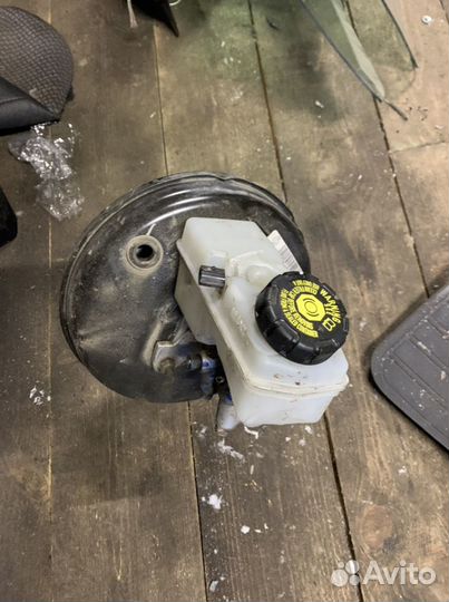 Вакуумник Renault Logan Sandero 2