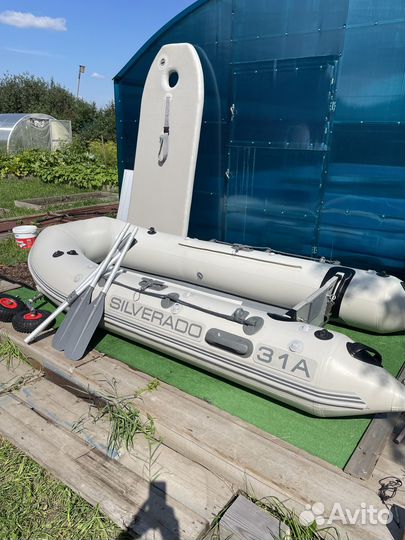 Лодка Silverado 310 А