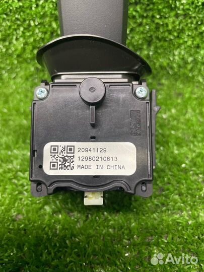 Переключатель поворотов Opel Astra J GTC 2012