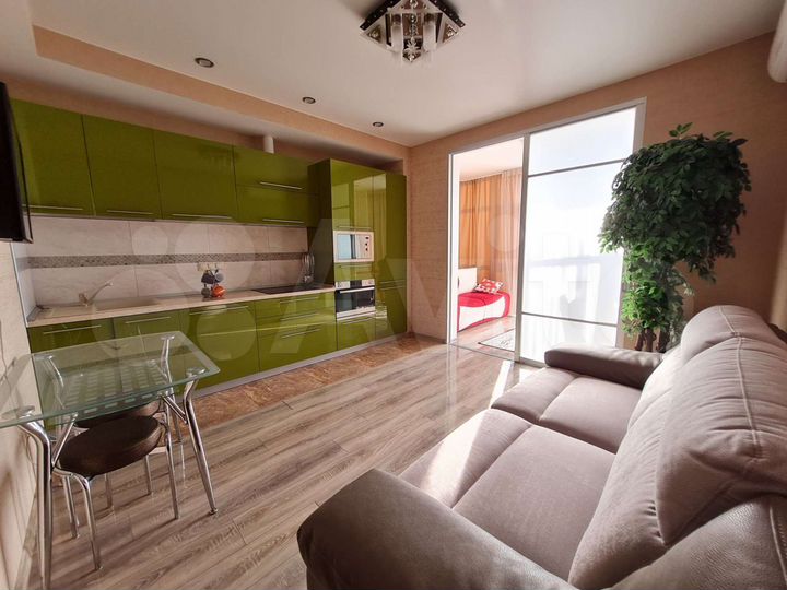 2-к. квартира, 68 м², 13/17 эт.