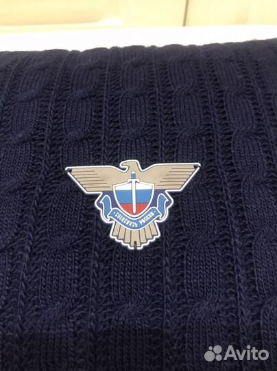 Подушка в вязаном чехле (логотип съемный)