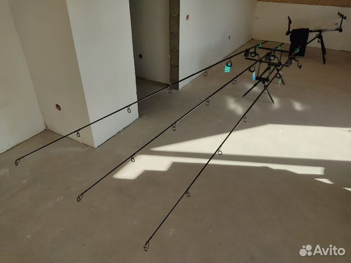 Карповый набор на 3 уд с род подом и сигналками