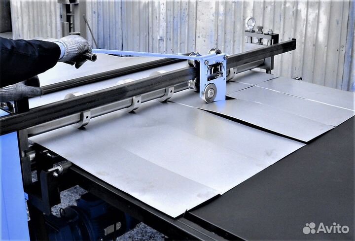 Линия продольно поперечной резки металла. Новая