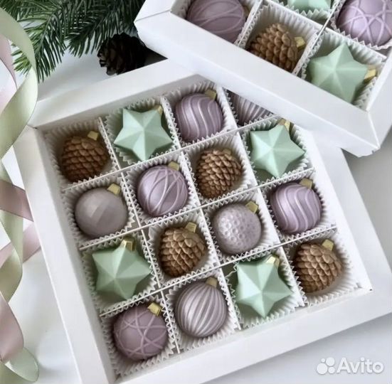 Елочные игрушки из шоколада