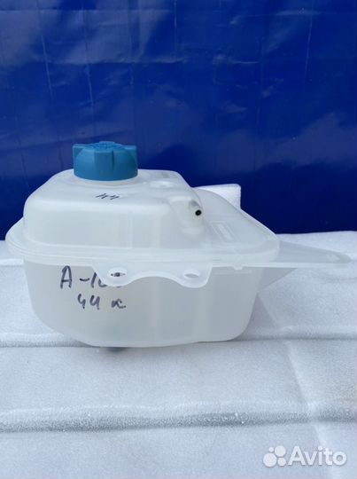 Расширительный бачок на audi -100(44к)