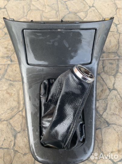 Тойота авенсис т 250 пепельница