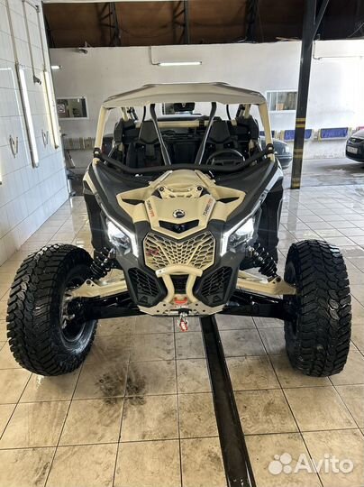 —BRP Can-am Maverick x3 XRC Turbo RR