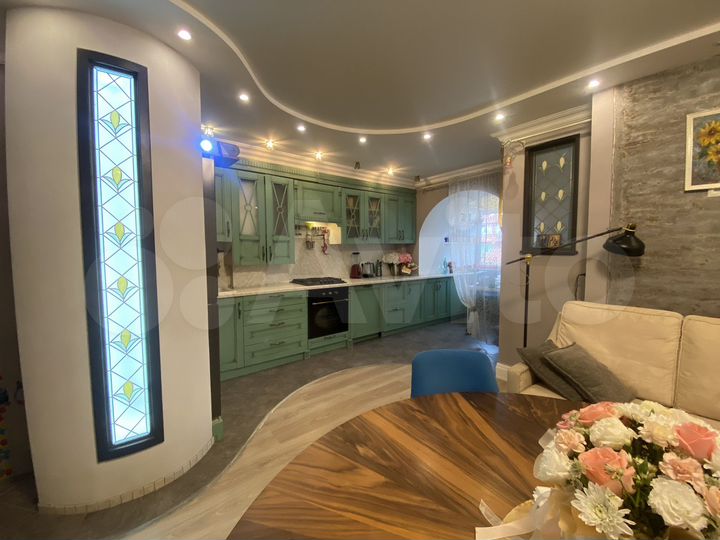 4-к. квартира, 88 м², 3/4 эт.