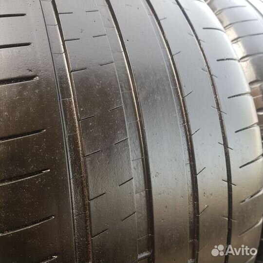 Michelin Pilot Super Sport 285/40 R19