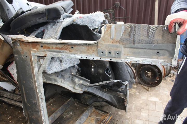 Лонжерон задний правый Nissan Qashqai+2 J10