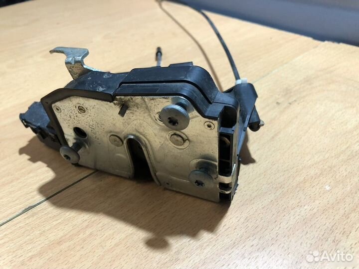 Замок передней правой двери BMW e46