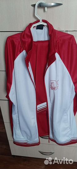 Спортивный костюм женский