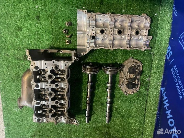 Головка блока цилиндров правая Mercedes-Benz E350