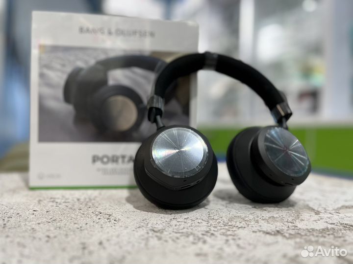 Беспроводные наушники Bang & Olufsen Beoplay