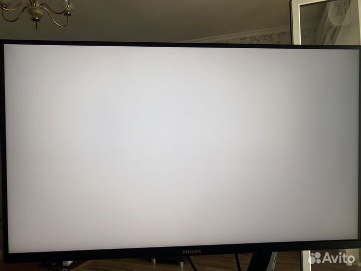 Монитор Philips 32 2к