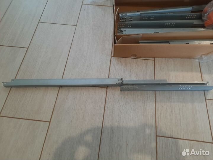 Направляющие для ящиков 550мм blum