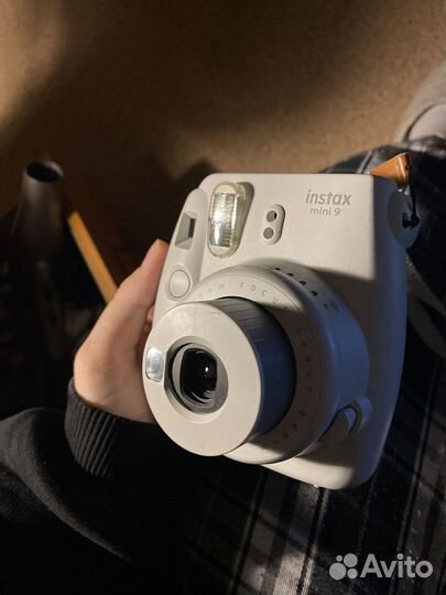 Фотоаппарат мгновенной печати instax mini 9