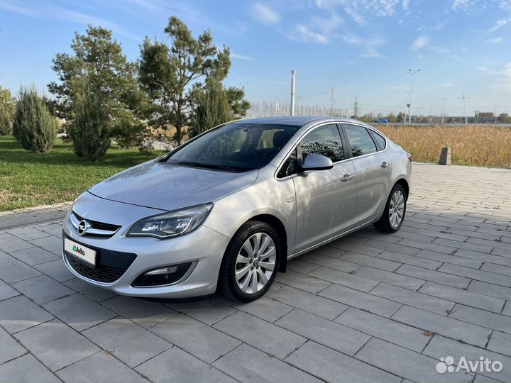 Opel Astra 1.6 МТ, 2013, 156 000 км