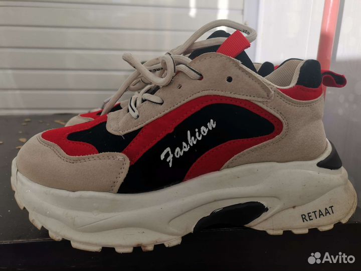 Кроссовки 36р