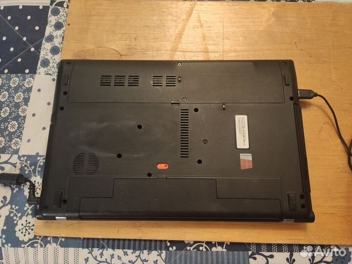 Ноутбук на запчасти