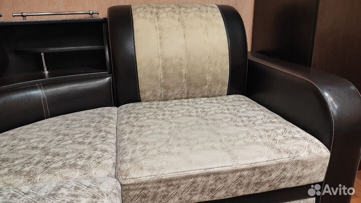 Угловой диван