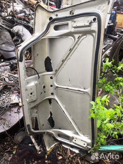 Крышка богажника ваз 2115