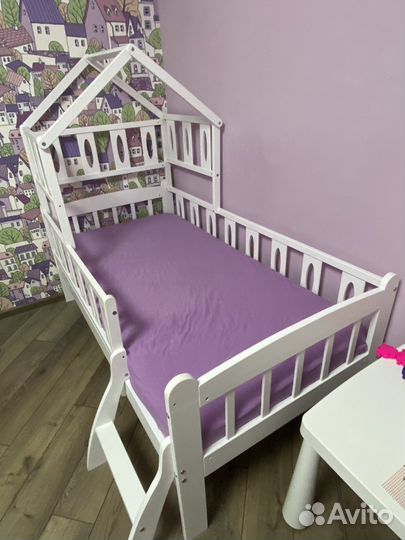 Кровать детская домик с матрасом