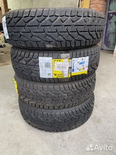 Kormoran Snow 205/65 R16