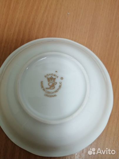 Блюдо и 2 салатника