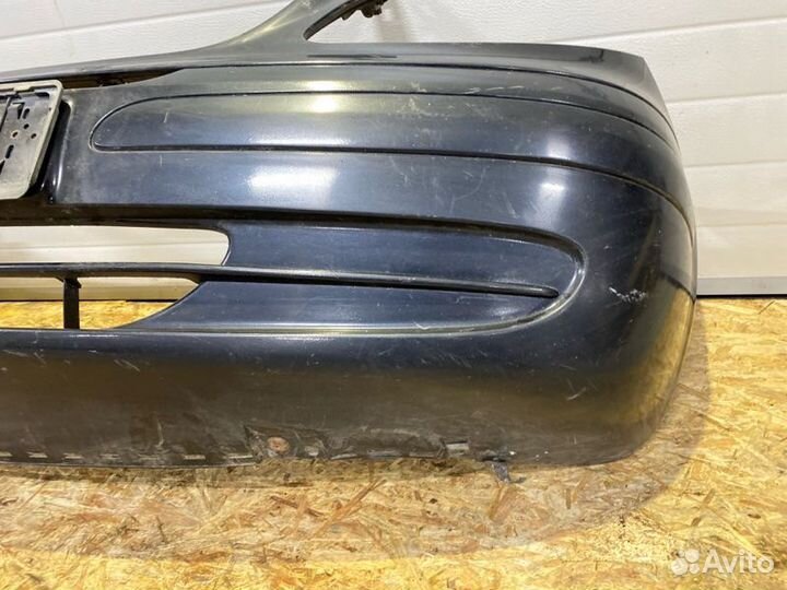 Бампер передний Mercedes-Benz Vito W639