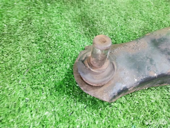 Рычаг передний левый нижний Chrysler PT Cruiser 2