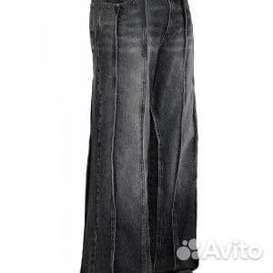 Vertical seam denim in washed grey