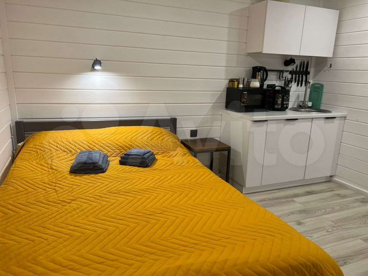 Дом 15 м² на участке 25 сот.