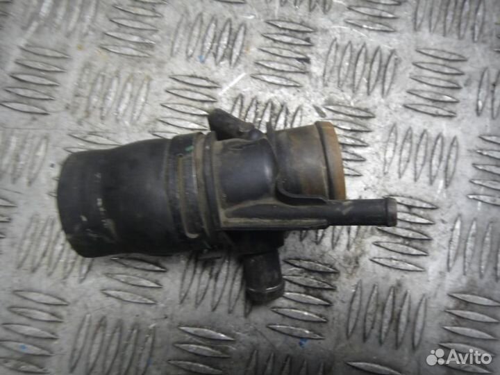 Тройник системы охлаждения Range Rover Sport 1