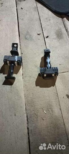 Дверные ограничители