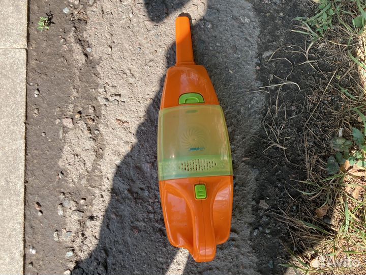 Автомобильный пылесос