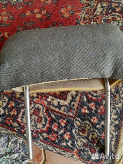 Подголовник