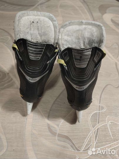 Хоккейные коньки bauer